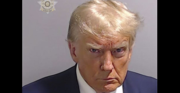 Tramp zaradio 7,1 milion dolara od slike iz zatvora