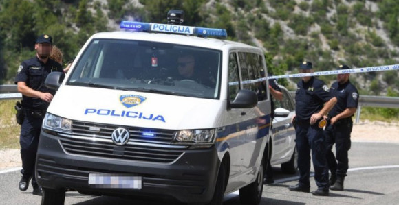 Bračni par iz Njemačke ostavio sina na parkingu