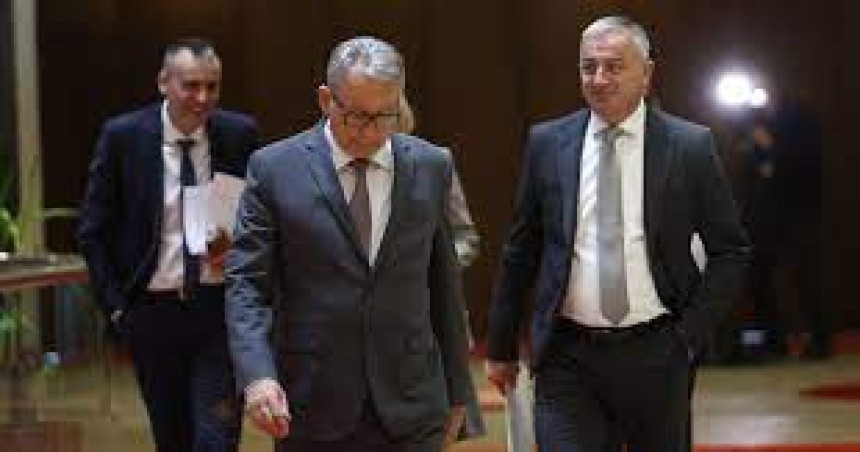 Стевандић избјегава да призна истину, тражимо сједницу