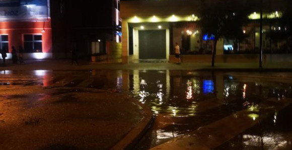 Nevrijeme pogodilo Mostar: Grom udario u porodičnu kuću