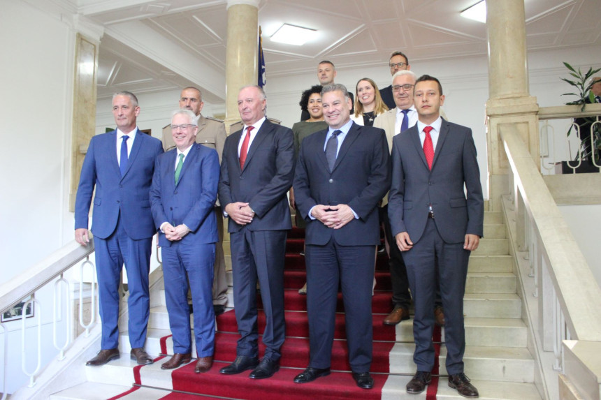 Šta Goganović iz SNSD radi sa predstavnicima SAD