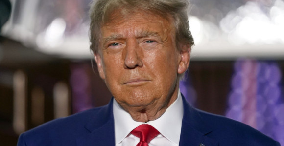 Tramp se ne plaši zatvora, ima više pristalica nego ikad