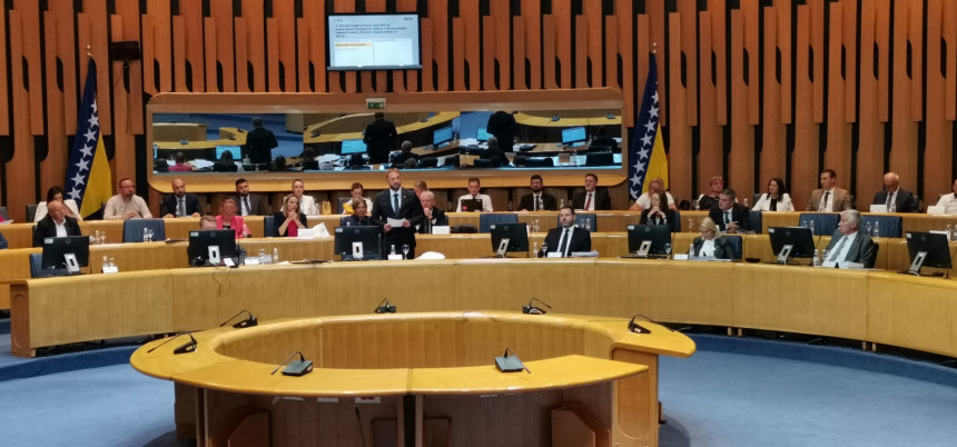 Usvojeno 5 zakona koji su važni za evropski put