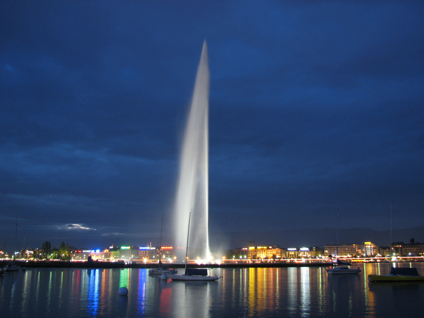 Stavio glavu u ženevsku fontanu Jet d’Eau!