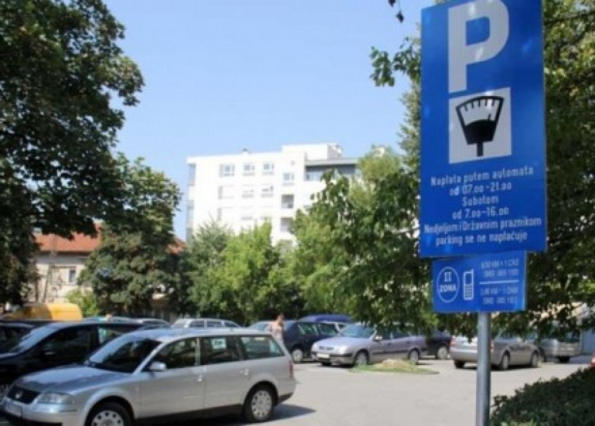 Besplatan parking u Banjaluci ostaje i dalje na snazi