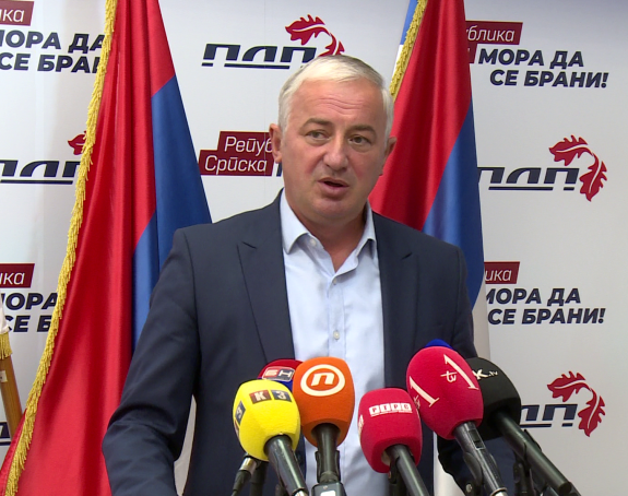 SNSD nastavlja da ismijava i ponižava Skupštinu Srpske