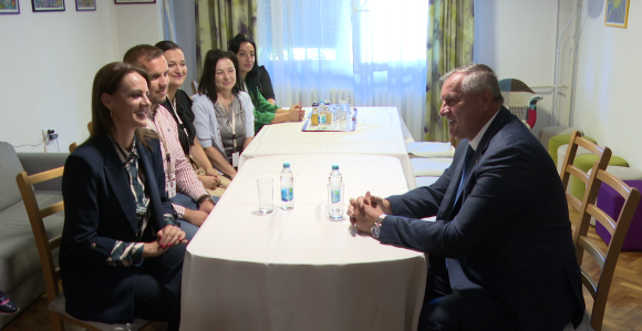 Višković uručio donaciju Domu "Rada Vranješević"