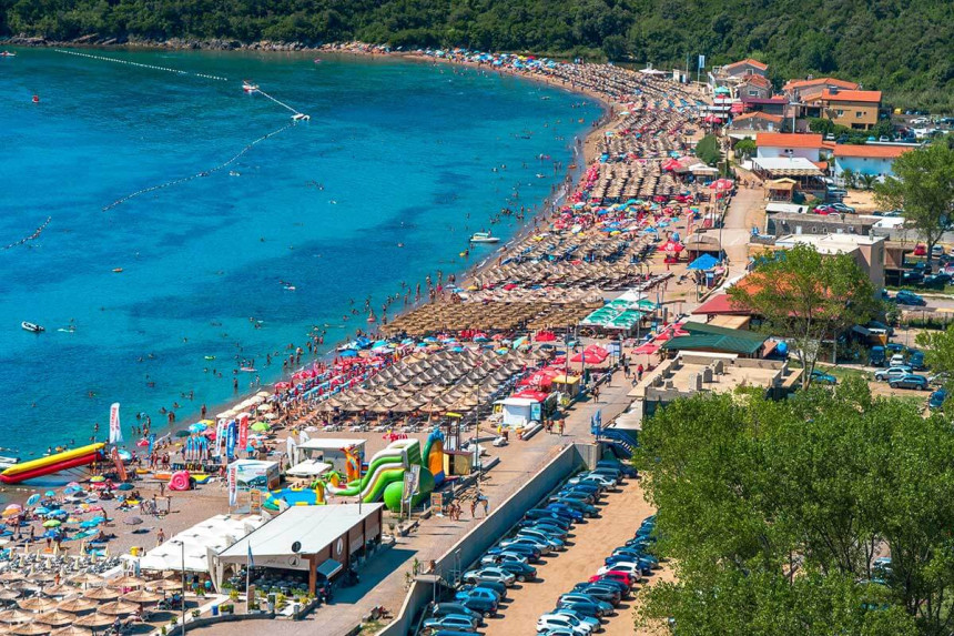 Tragedija na budvanskoj plaži: Ruskinja se utopila