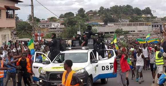Gabon otvorio granice tri dana poslije puča