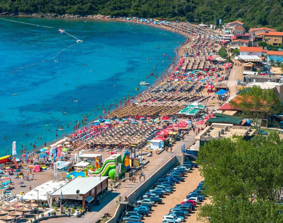 Трагедија на будванској плажи: Рускиња се утопила