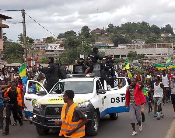 Габон отворио границе три дана послије пуча