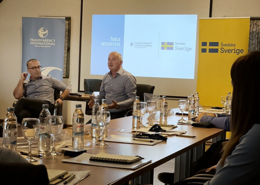 Predstavnici vlasti licemjerni i dvolični