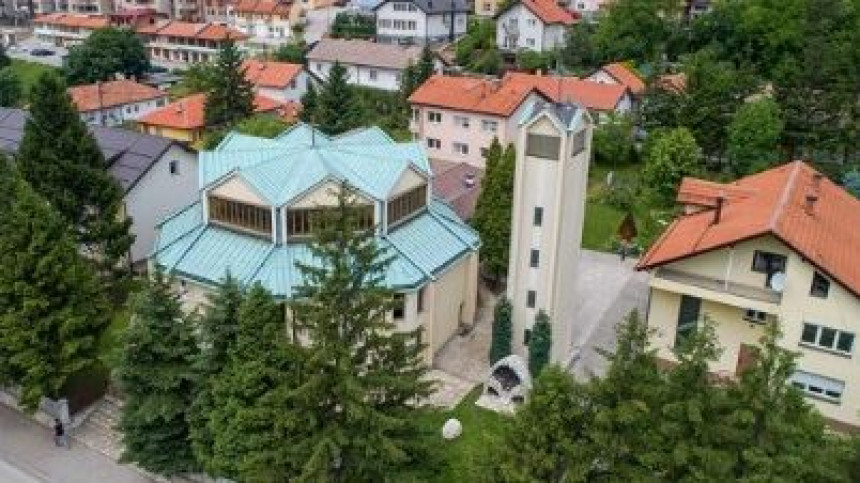 Драма у Какњу: Лопов ножем напао свештеника
