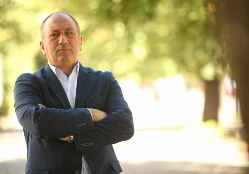 Ako se optužnica potvrdi, Dodik treba da podnese ostavku