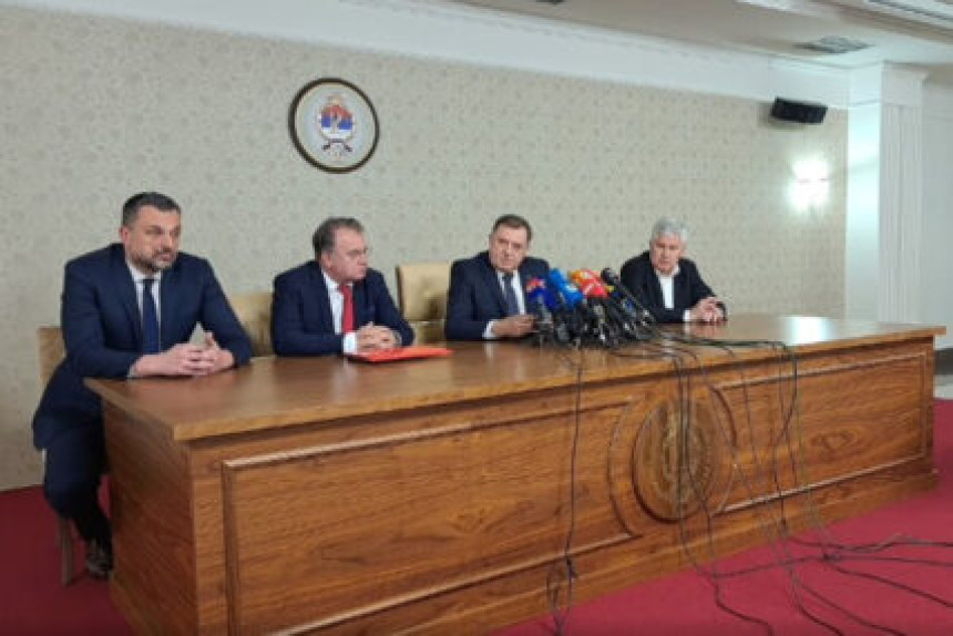 Ponovo se sastaju Dodik, Čović Nikšić, Dino i Forto