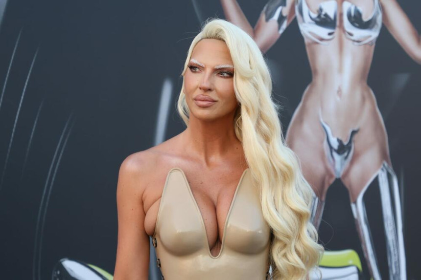 Karleuša poručila koleginicama da je bolje da ne snimaju više nikad!