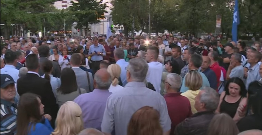 "NSRS je pogažena, nastavljamo borbu, ovo nije kraj"