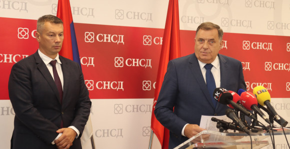 Dodik i Nešić potpisali sporazum o saradnji partija