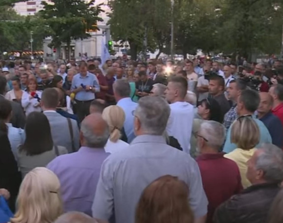"NSRS je pogažena, nastavljamo borbu, ovo nije kraj"
