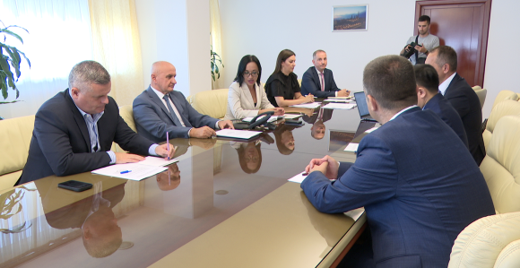 Kinezi grade tri hidroelektrane i fabriku cijevi