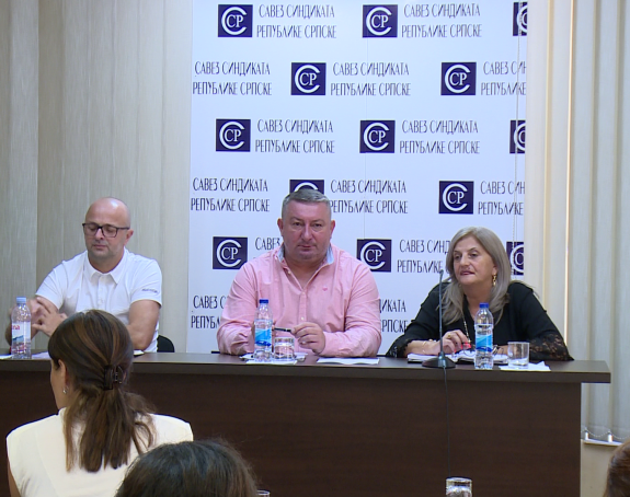 Medicinari traže veće plate ili idu u obustavu rada