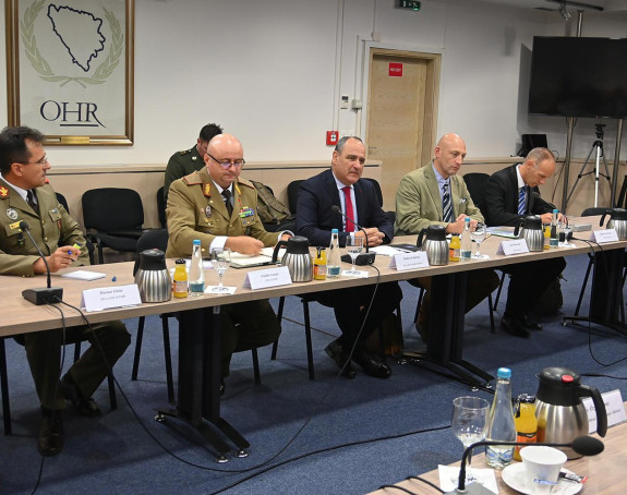 Komandant EUFOR-a sa predstavnicima OHR-a: Spriječiti podrivanje Dejtona