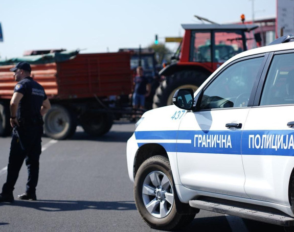 Пољопривредници одблокирали гранични прелаз у Орашју