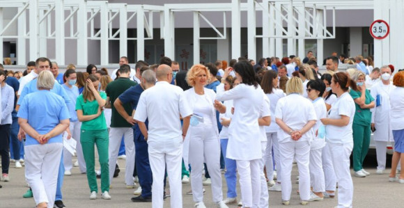Траже хитан састанак са Додиком: Медицинари не одустају од повшице