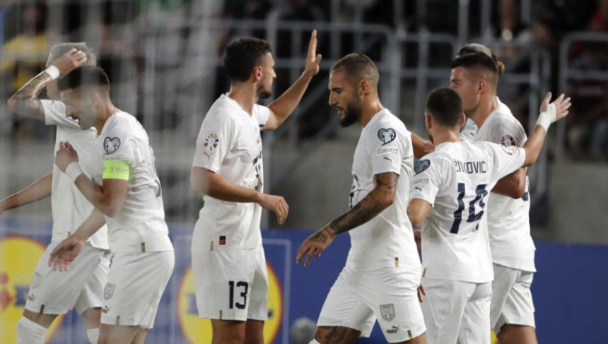 Фудбалери Србије побиједили Литванију у Каунасу 3:1