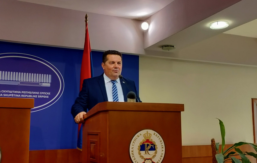 NSRS po hitnom postupku o imovini 26. septembra