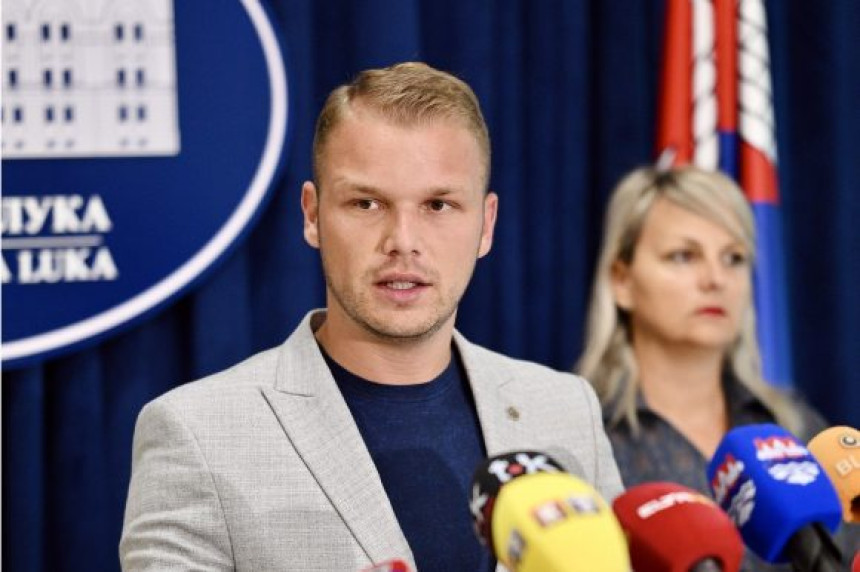 SNSD-u su važne fotelje: Vanredna skupština grada