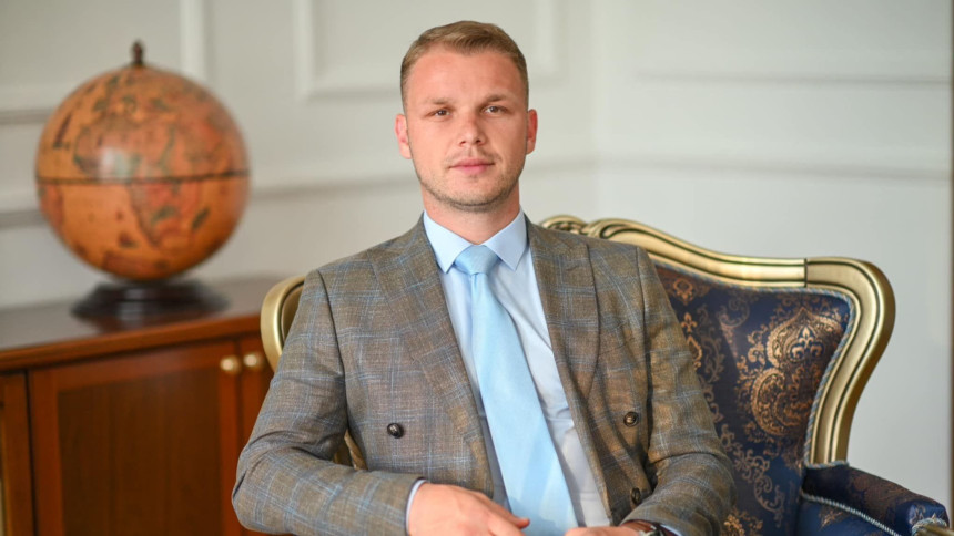Станивуковић позвао Владу Српске да разријеше Чавку