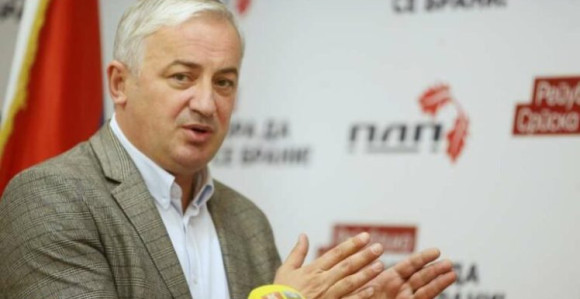 Шмит је лажни високи представник, који још и лаже