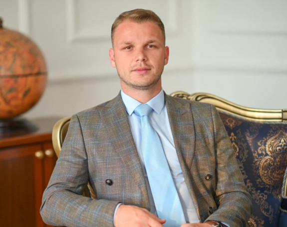 Станивуковић позвао Владу Српске да разријеше Чавку