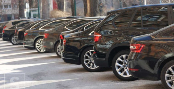 Oko 150 službenih automobila i dan i noć se koriste