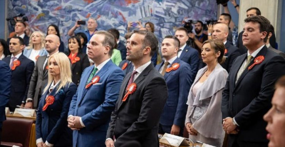 Crna Gora: Vlada kao Đekna, ka‘ će ne znamo!