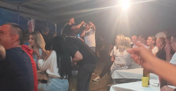 Era Ojdanić kralj vašara "krunisan" hiljadarkama na Šabačkom vašaru!