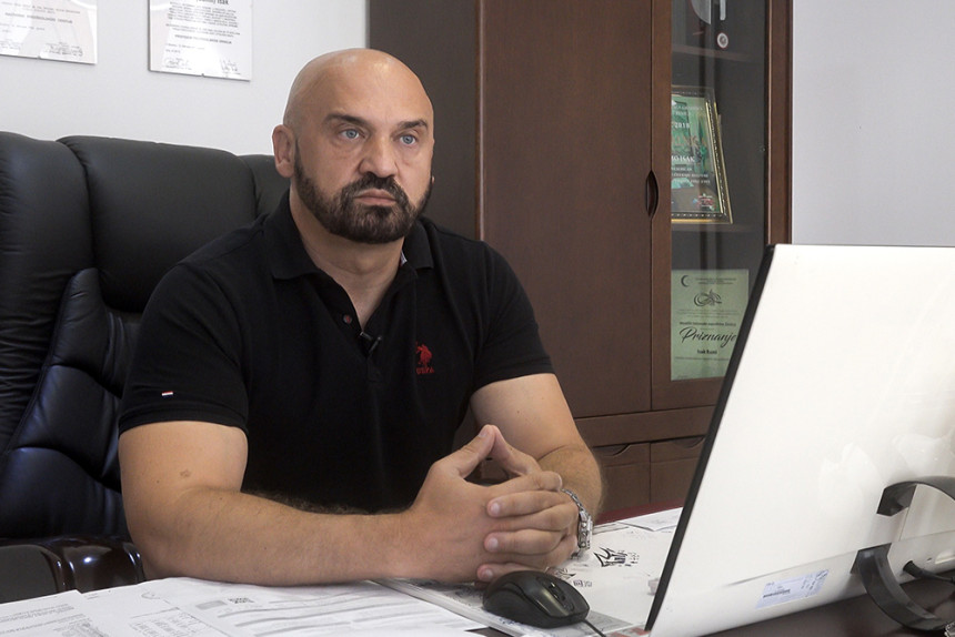 Ministar i njegova porodica "teški" 18 miliona KM
