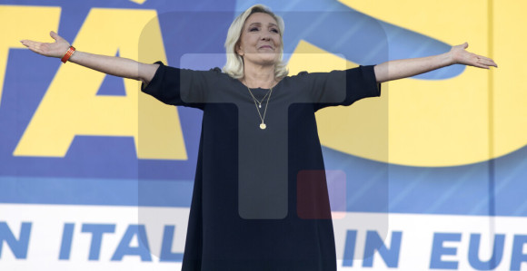Zbog zloupotreba Le Pen prijeti do 10 godina zatvora