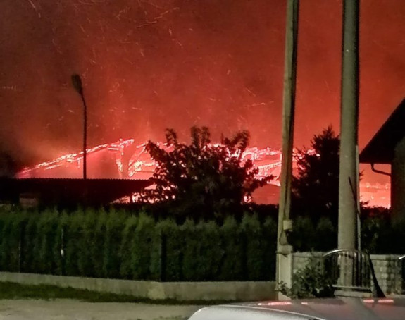Autobus na putu u BiH potpuno izgorio