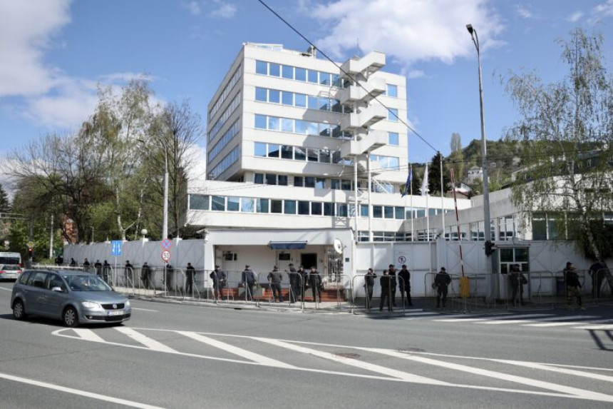 Vlast RS se plaši kritika, želi kontrolu nad građanima