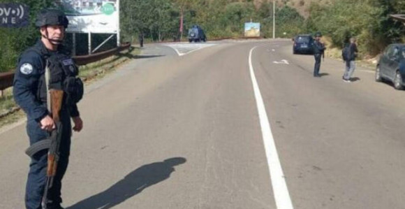 U selo se ne može, kosovska policija provjerava sve