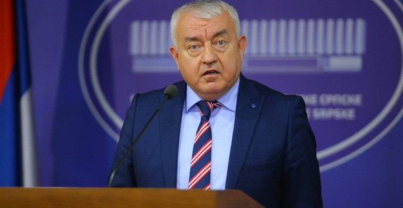 Kad SNSD trguje, RS gubi, a korist imaju samo tajkuni!