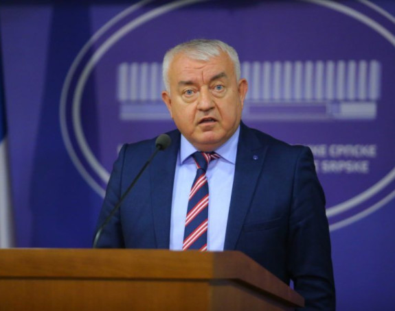 Kad SNSD trguje, RS gubi, a korist imaju samo tajkuni!