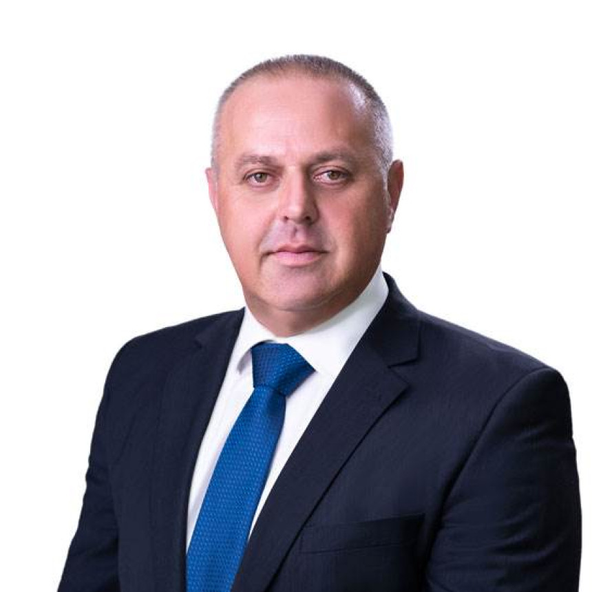 Nakon konsultacija sa Dodikom, Kabić podnio ostavku
