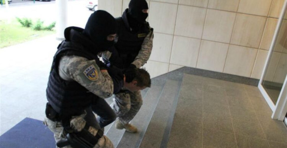 SIPA uhapsila 13 osoba: Oduzet novac, diplome...