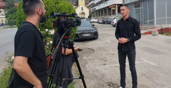 U danu kada srpski rod tuguje SNSD najavljuje koncert