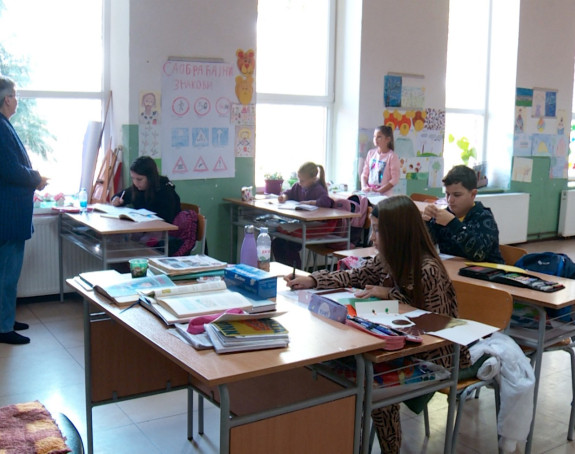 Добој: У три подручне школе нема првачића