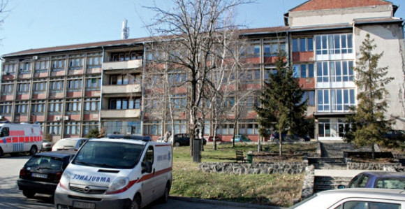 Косовска полиција насилно упала у КБЦ, врше претрес