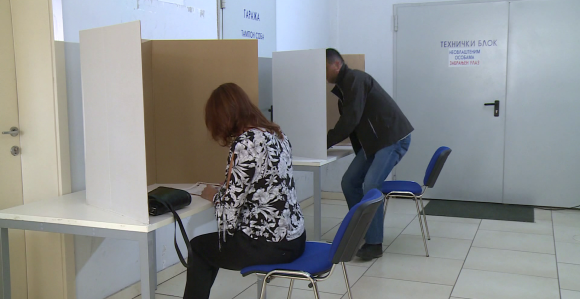 Glasanje pod pritiskom: Recimo NE prevari (VIDEO)